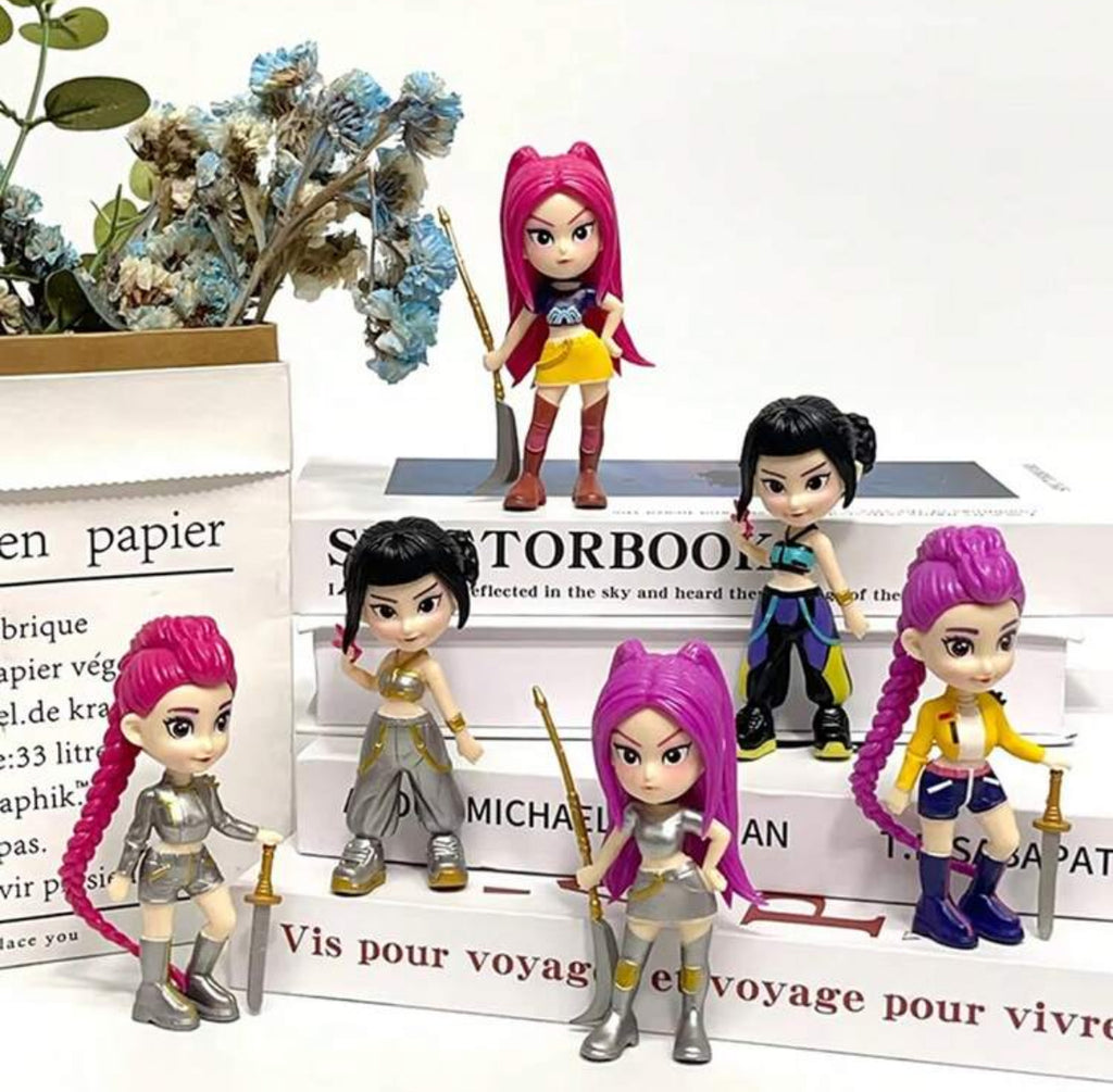 1pc Anime Rumi Mira Zoey Figure Model Toy Cosplay Doll Desk Decoration Collection For Fans Birthday Xmas Gifts Random Box,Christmas Stocking Fillers,Christmas Gifts,Christmas,Christmas Decorations(Random Style) ﻿Collect All 9